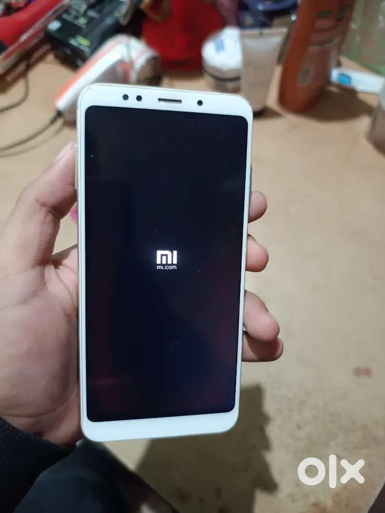 Redmi Note 5 (Doesn't Start) (Infinite Bootloop Error)