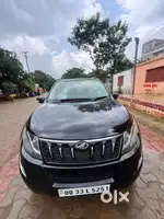Mahindra XUV500 2.2 W10, 2017, Diesel