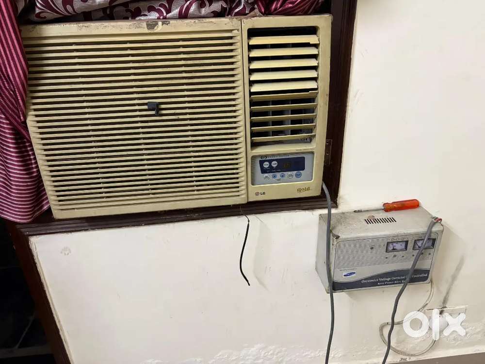LG air conditioner Window with stabilizer perfectly working