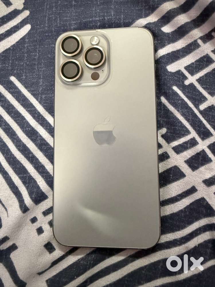 Iphone 15 pro max 256gb natural titanium 89% battery