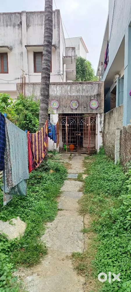 Aadambakkam prime location land sale