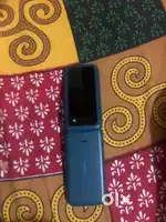 Nokia 2780 flip keypad phone