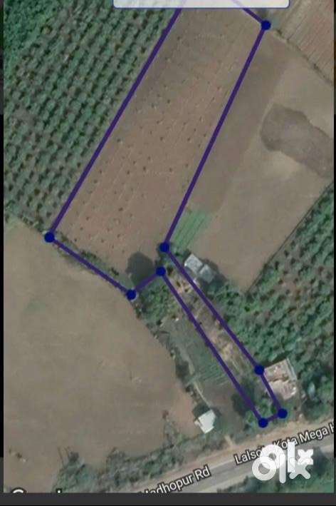 Jameen sell h on road se touch near ram Shyam hotel kustala