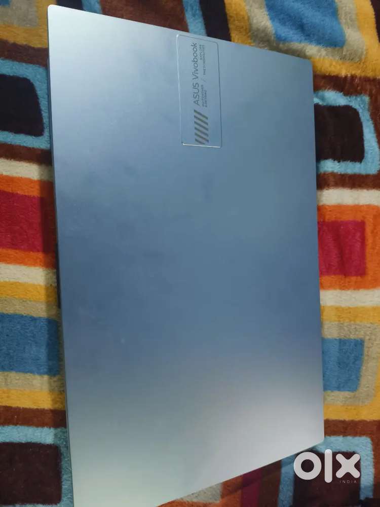 Asus vivobook laptop