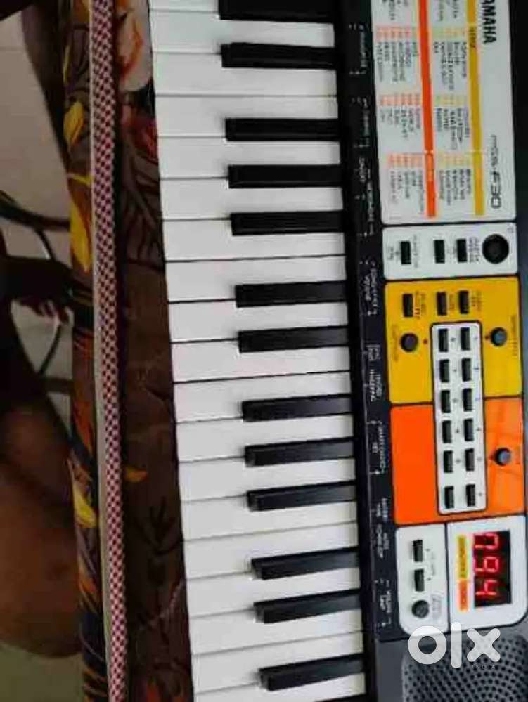 Yahama PSS F30 mini keyboard 37 keys