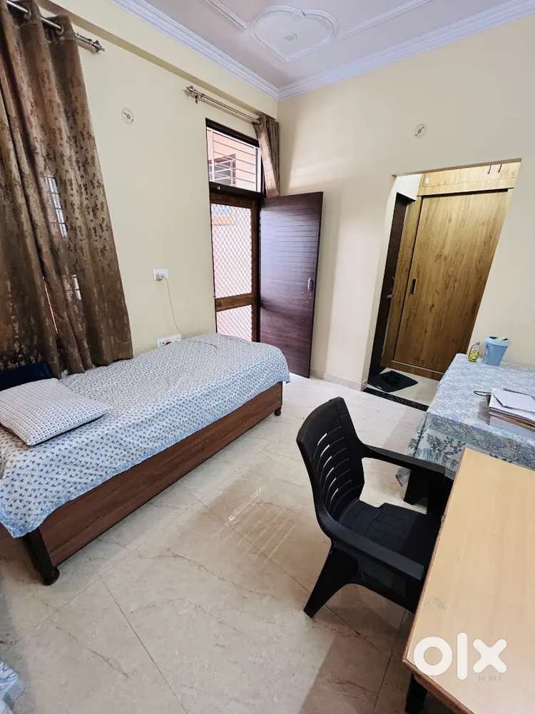 Girls PG / Room Available  Safe & Fully Furnished  Gurjar Ki Thadi.