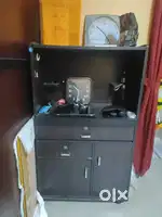 Computer table