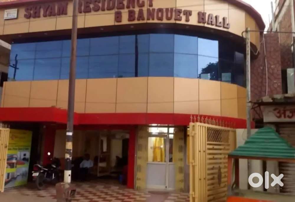 URGENT REQUIREMENT FOR HOTEL