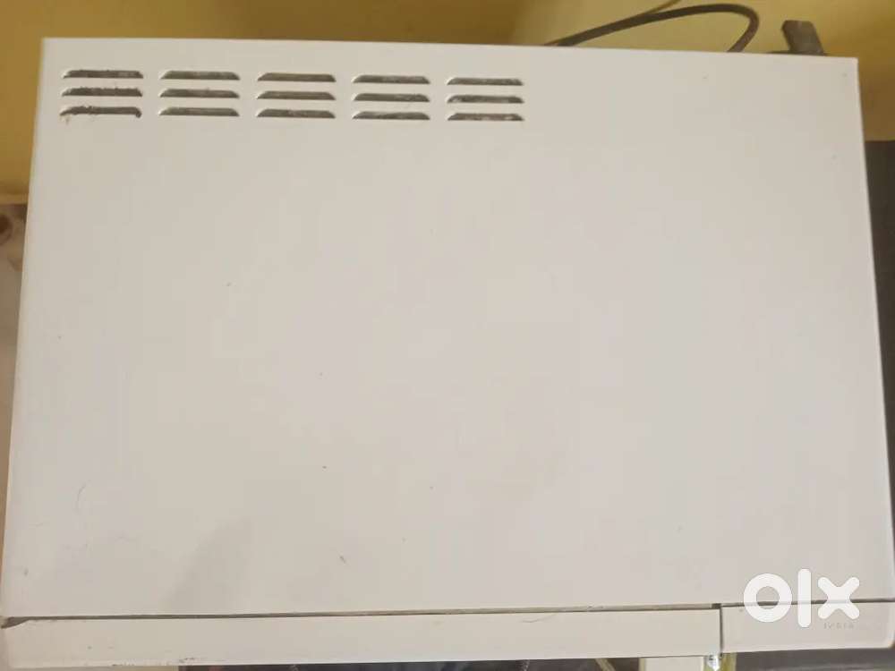 Microwave grill oven