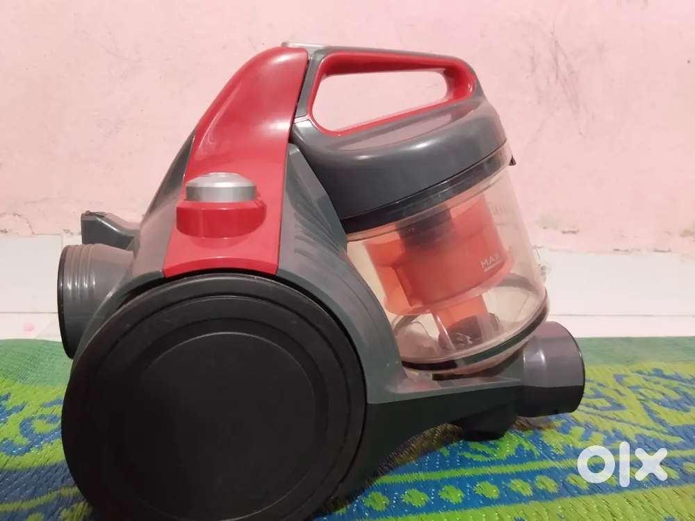 Excellent Condition Vacuum Cleaner for Sale Powerful Suction Less Used