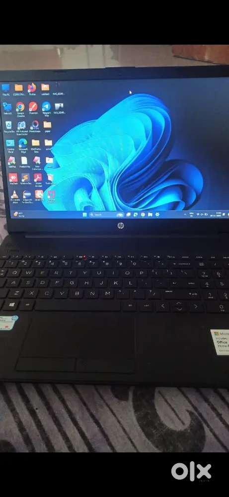 HP i3 Laptop