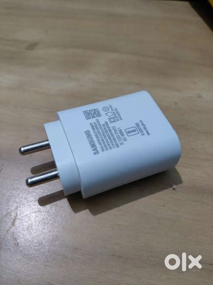 Samsung 25 W  3 A Wall Charger for Mobile (White)