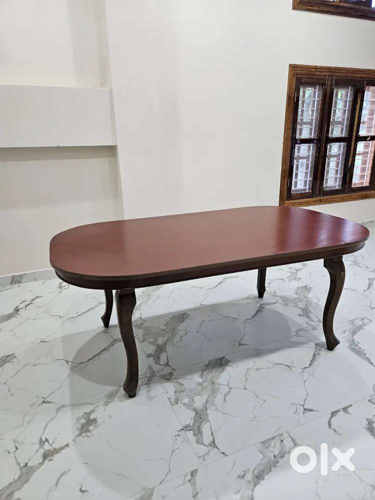 Six seater dinning table