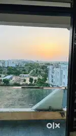 Fully furnished 3bhk corner flat