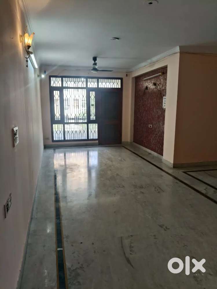 2.5 BHK SEMI FURNISHED FLAT FOR RENT AT BANI PARK JAIPUR