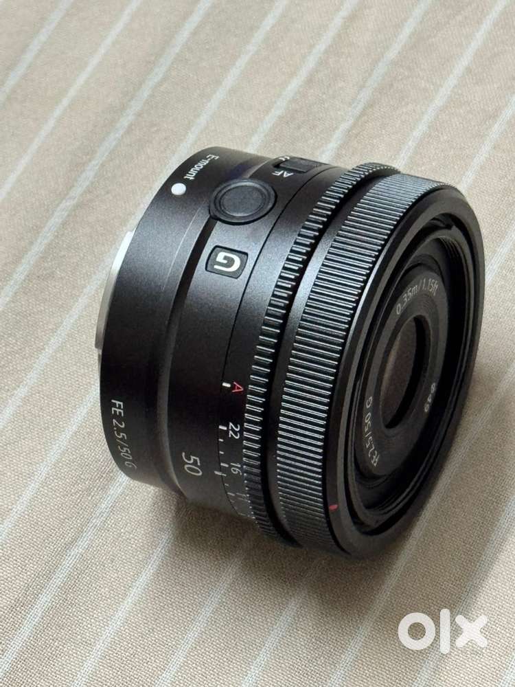 Sony 50mm f/2.5 G Lens - Like New  1 yr old  Perfect condition