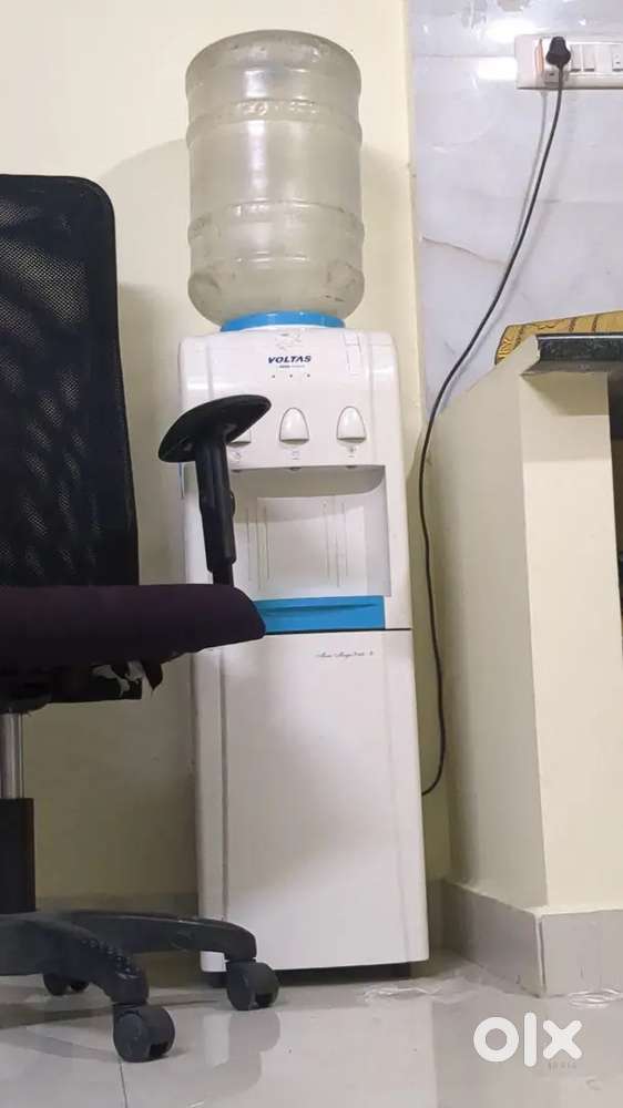 Voltas water dispenser