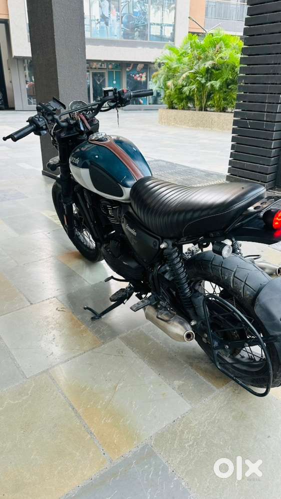 Brand new condition, single hand driven