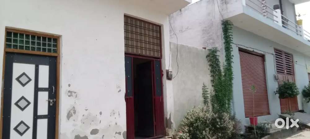 110 gaj house