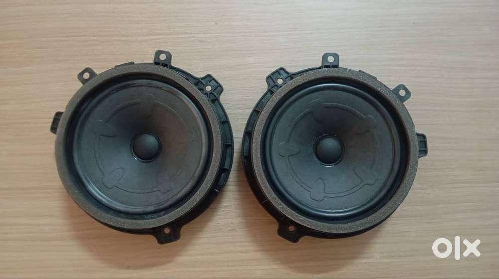 Car speakers(6 inches) set of two