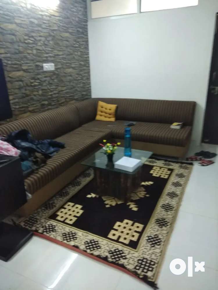 2 bhk furnished flat available for rent in mansarovar