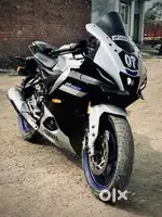 Yahama r15 v4 top model brand new condition