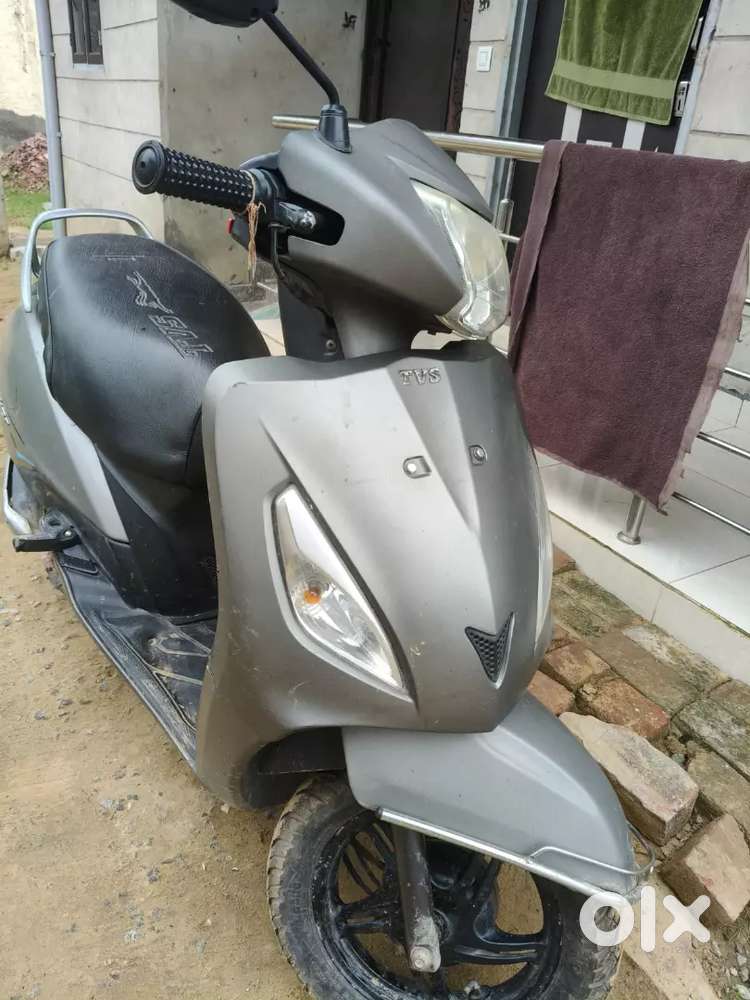 tvs Jupiter 2017 model