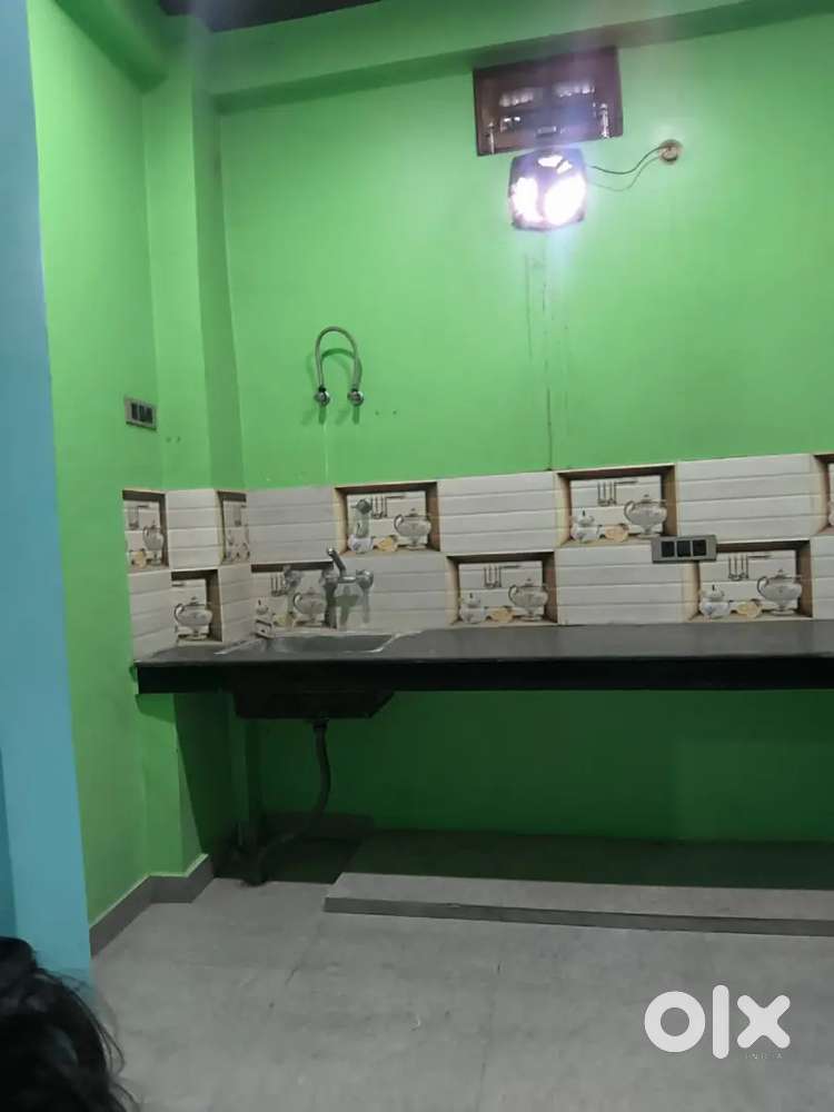 Fulli furnished with cctv camera security an also peacfull place