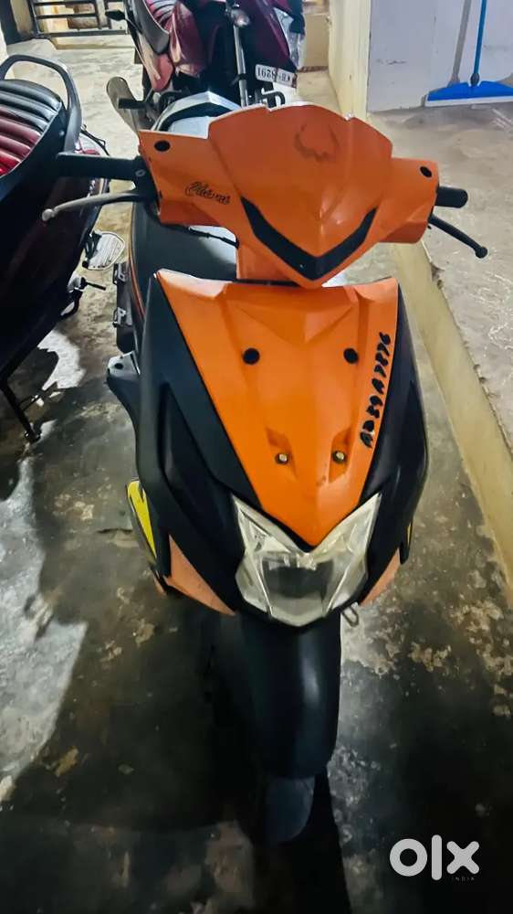 Only single hand driving