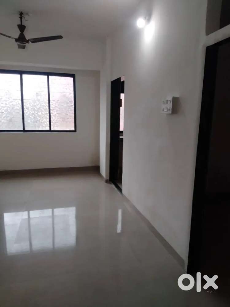 1bhk flat for heavy deposit at prime location