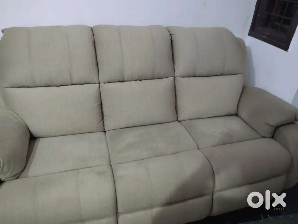 Orginal price 21000.rupees  i give only 16000  only 15 days old