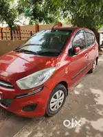 Awesome.   Hyundai i10 2012 magna Power windows  power steering Center