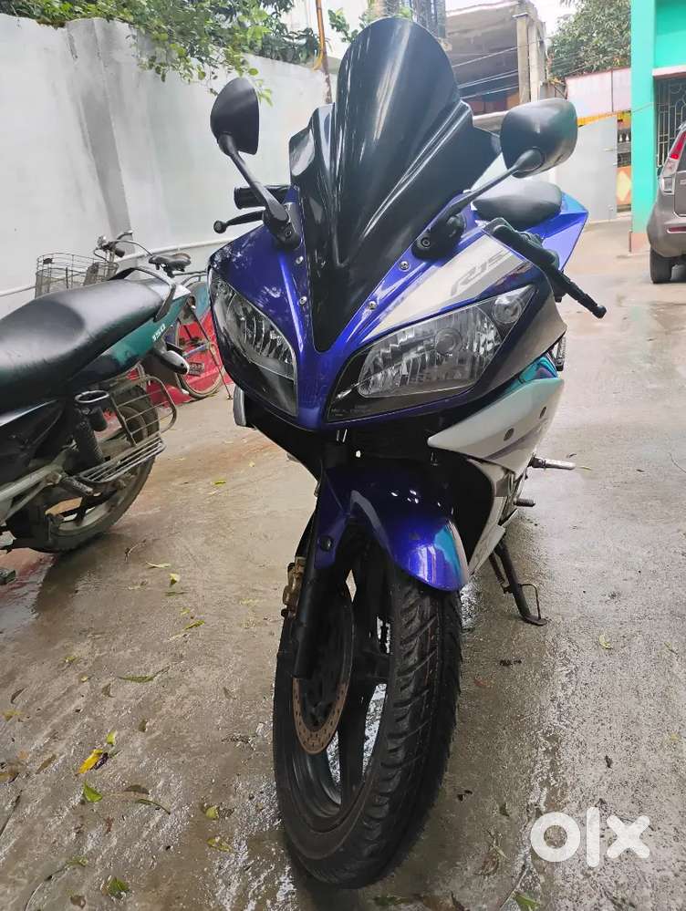 Yamaha R15 v2 good