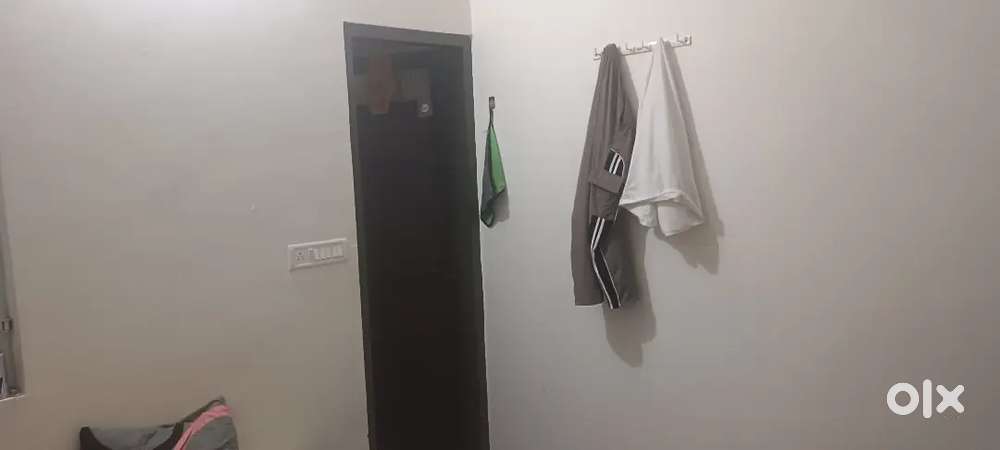 Room rent only for girls 1 boy and 1 girl