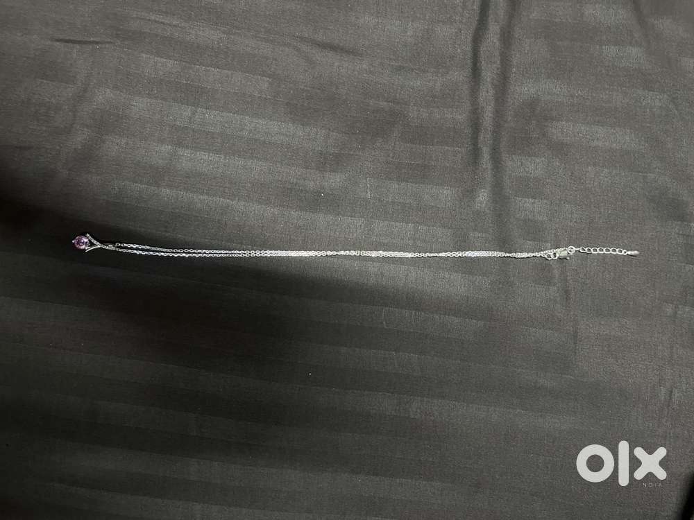 silver neck chain