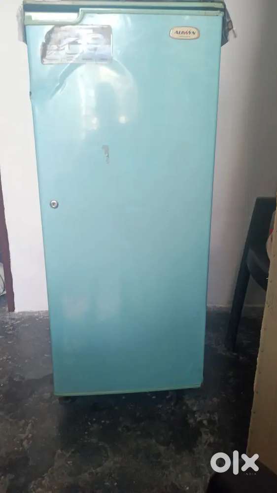 Refrigerator with Capacity 165 Ltr