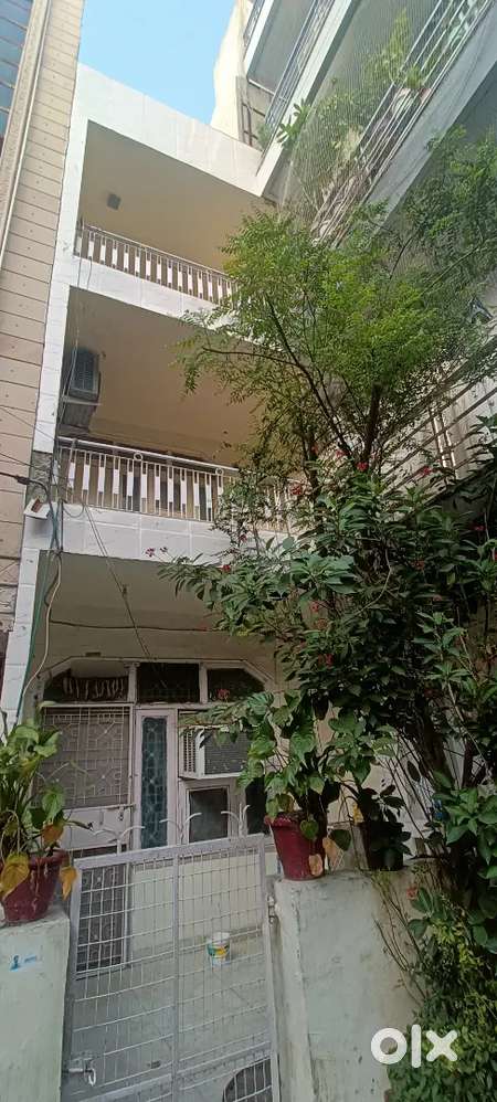 3 Story Kothi For Rent in Sector 8 Rohini