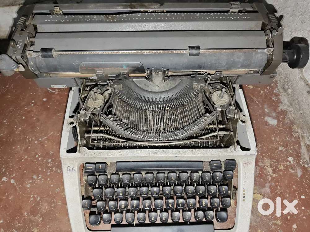 Hindi typwriter
