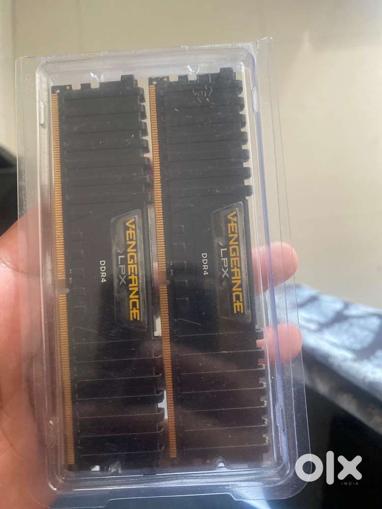 2 Sticks 8GB(16)ram DDR4 3200Hz