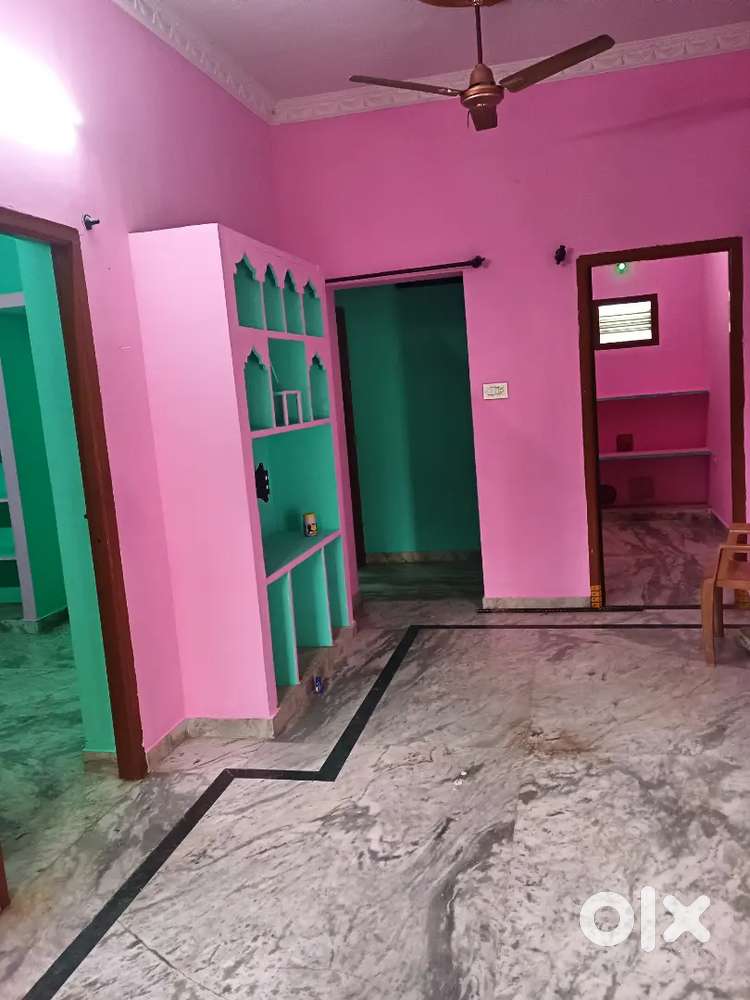 House is located  very near to new kings school  , chittoor