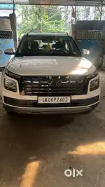 Hyundai Venue 2024 Petrol 8800 Km Driven
