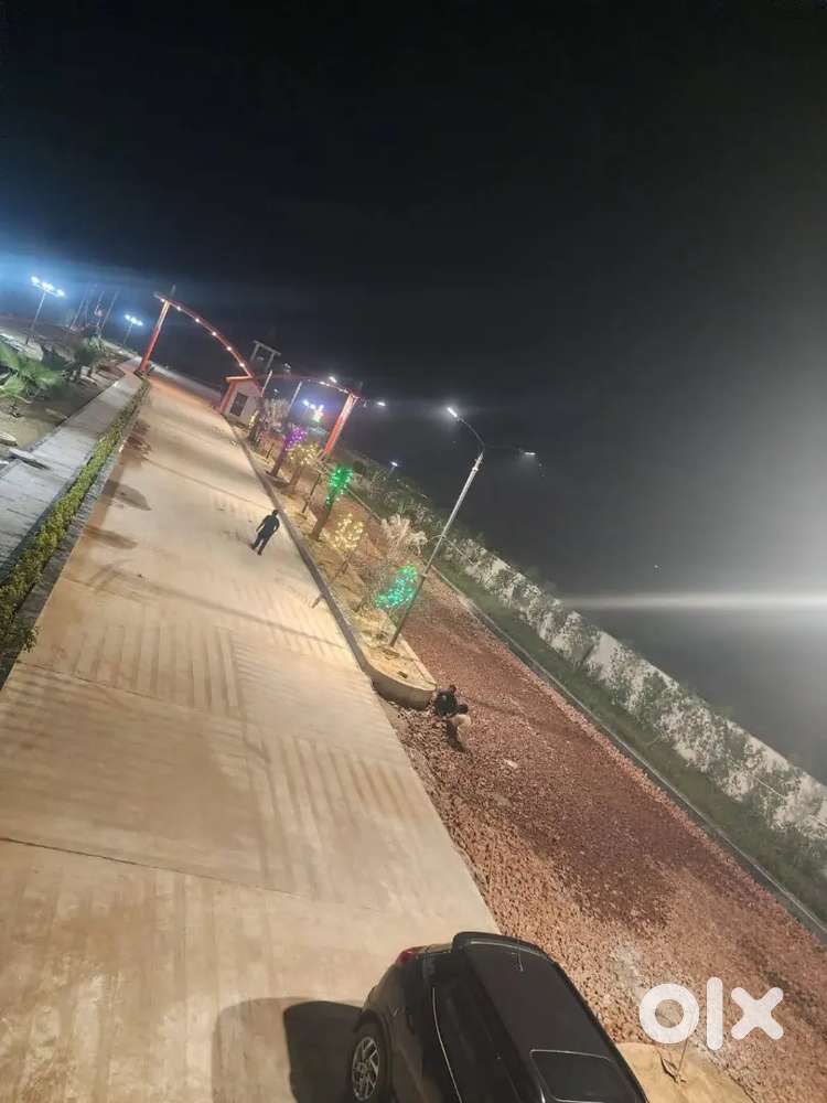 वृन्दावन नरी सेमरी माता मंदिर के पास Gated Society Plot Asan Kisto Per