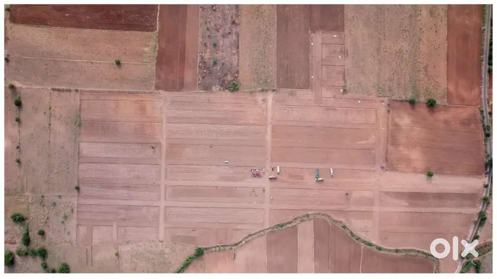 100 sq yards 50000 thousand rupees only