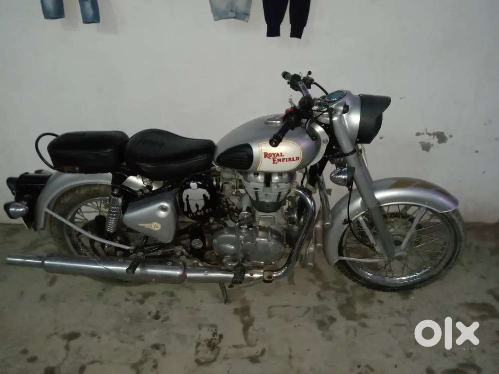 I want to sell this bike immediately  good condition bike classic 350