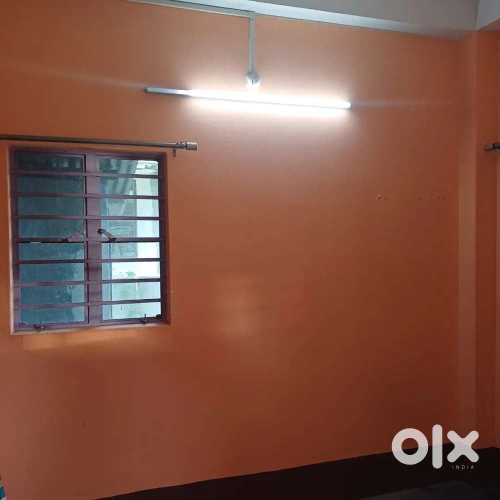 well condition room is available for rent