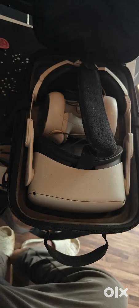 Meta quest 2 with box and all