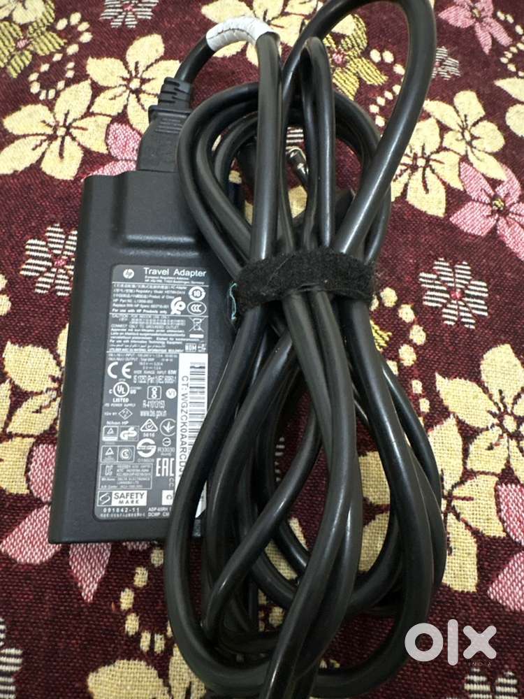 HP Original 65W Laptop Charger (Travel Adapter) – Good Condition