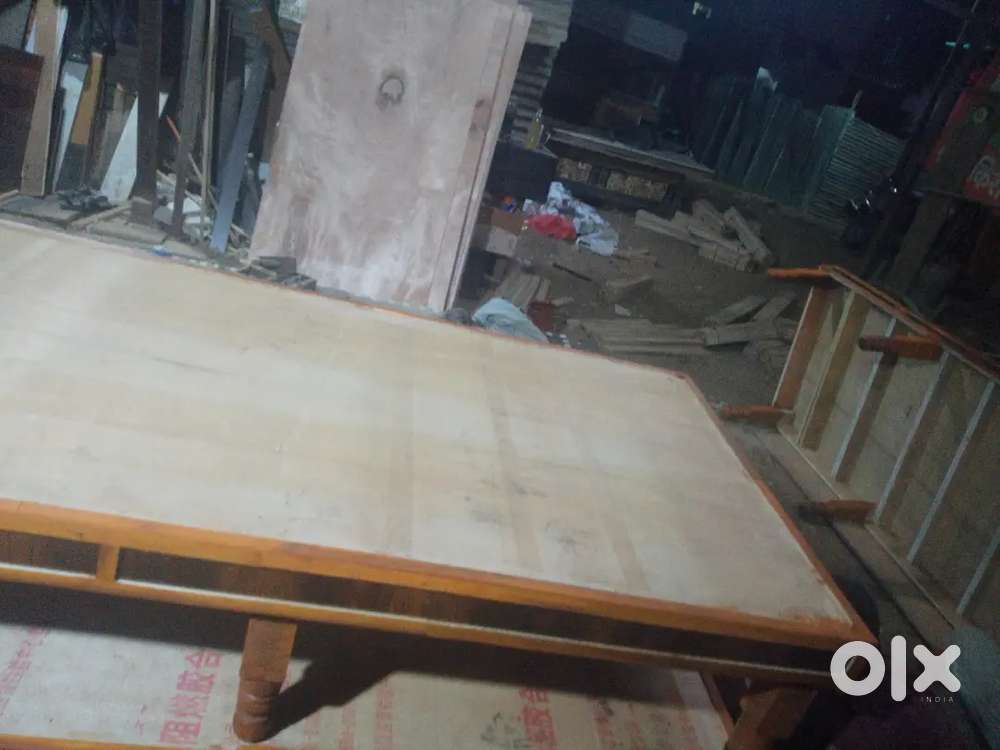 Single wooden cot
