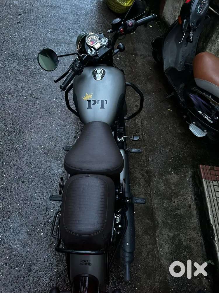 Showroom Condition Royal Enfield Reborn 350 Gunmetal grey Color
