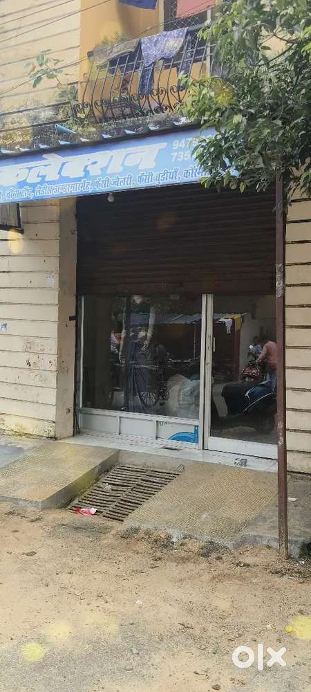 Shop available for rent in Azad chowk,old bhatti road